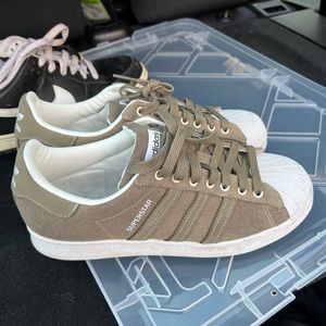 Adidas Superstar in Olive sz8.5 mens